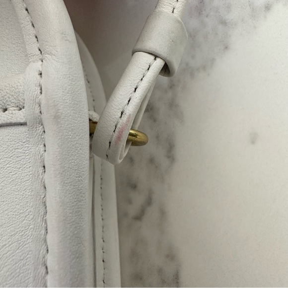 Like New Coach Vintage Abbie Crossbody Bag 9017 in White - Picture 6 of 10